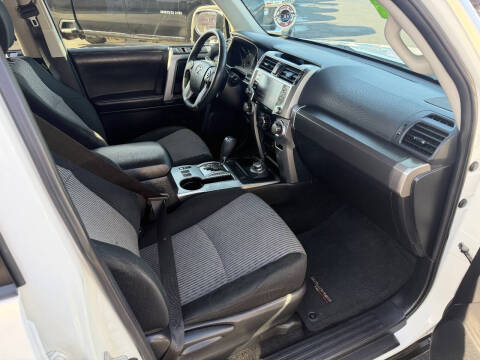 2022 Toyota 4Runner SR5