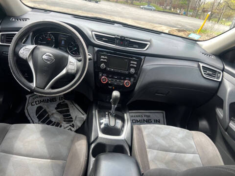 2016 Nissan Rogue SV