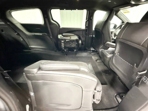 2025 Chrysler Pacifica Pinnacle