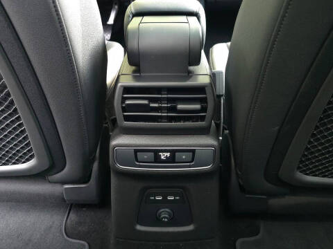 2026 Audi Q4 e-tron quattro Premium 55