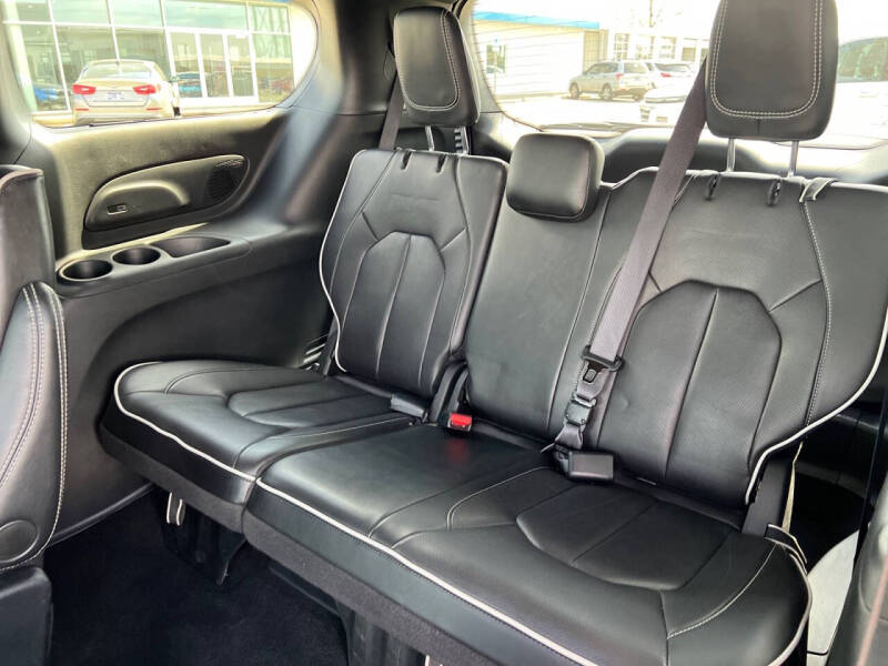 2025 Chrysler Pacifica Limited