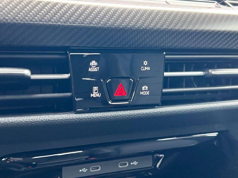 2023 Volkswagen Golf R 20th Anniversary Edition