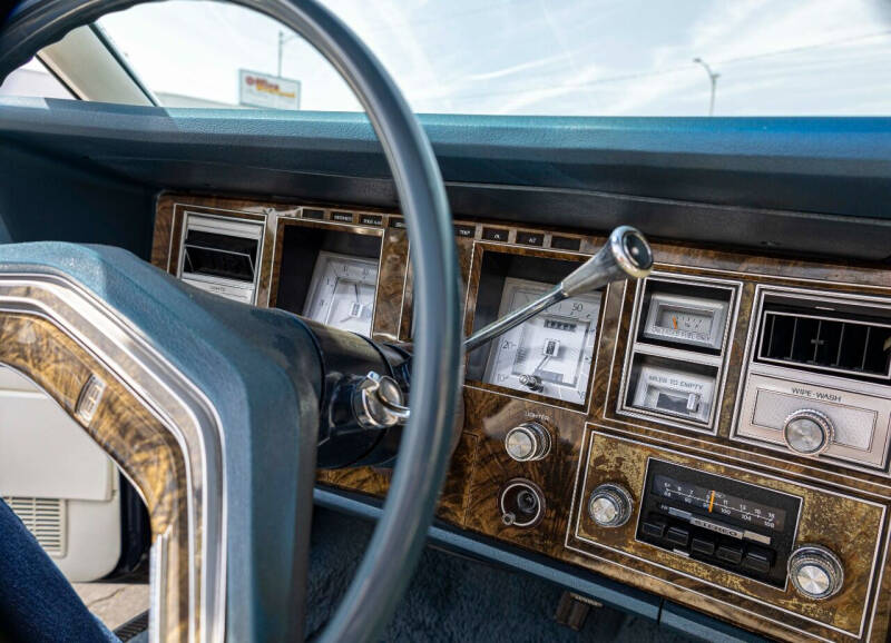1978 Lincoln Mark V