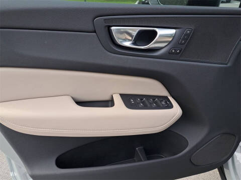 2026 Volvo XC60 B5 Core