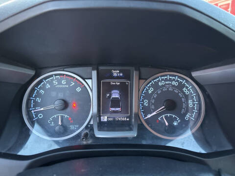 2016 Toyota Tacoma SR5