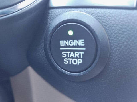 2022 Ford Escape Hybrid Titanium