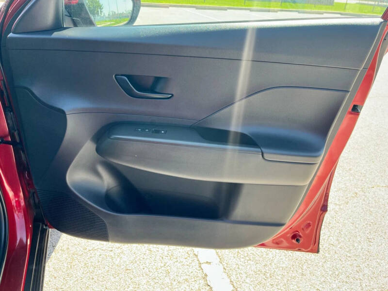 2024 Hyundai Kona SEL