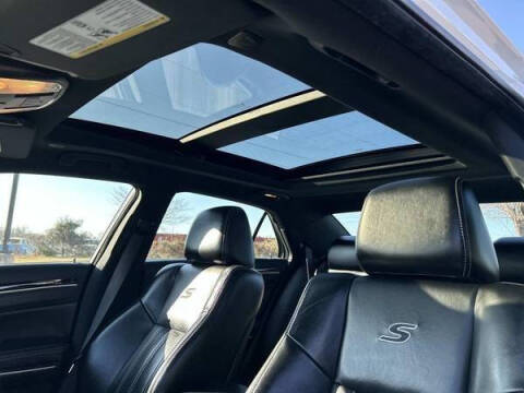 2023 Chrysler 300 S V6