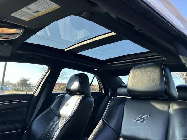 2023 Chrysler 300 S V6