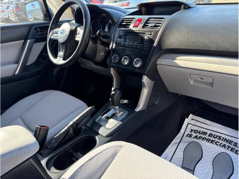 2015 Subaru Forester 2.5i