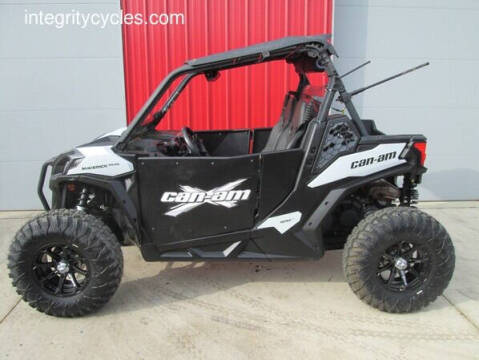 2023 Can-Am MAVERICK 700 DPS