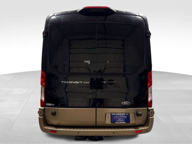2024 Ford Transit 250