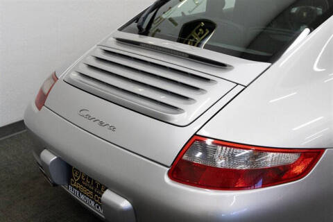 2005 Porsche 911 Carrera