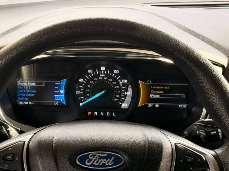 2020 Ford Fusion SE