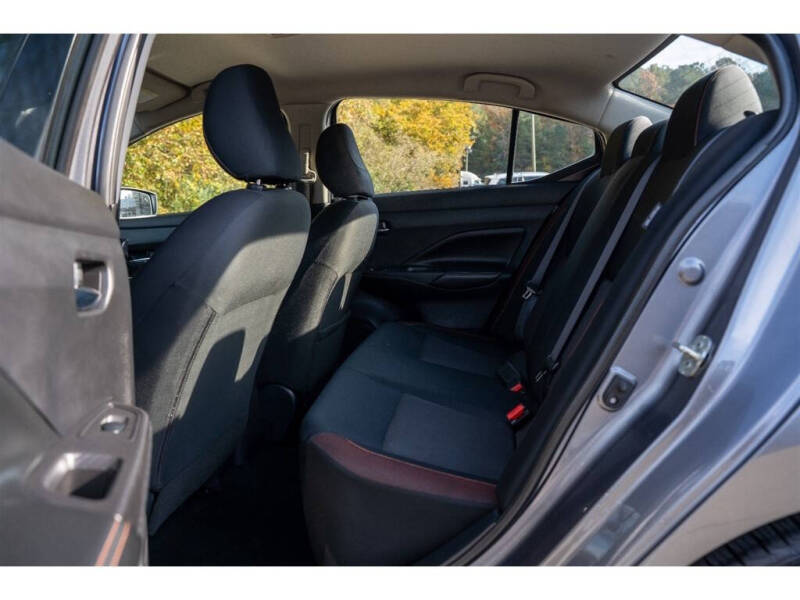 2020 Nissan Versa SR