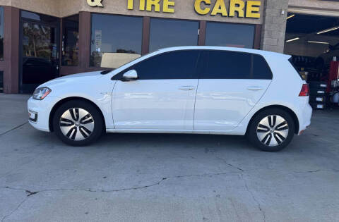 2016 Volkswagen e-Golf SE