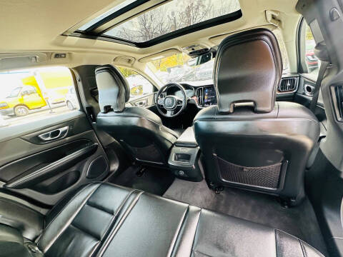 2021 Volvo S60 T6 Momentum