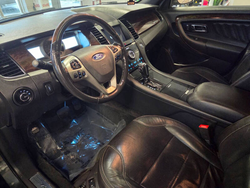 2016 Ford Taurus Limited