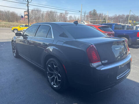 2015 Chrysler 300 Limited