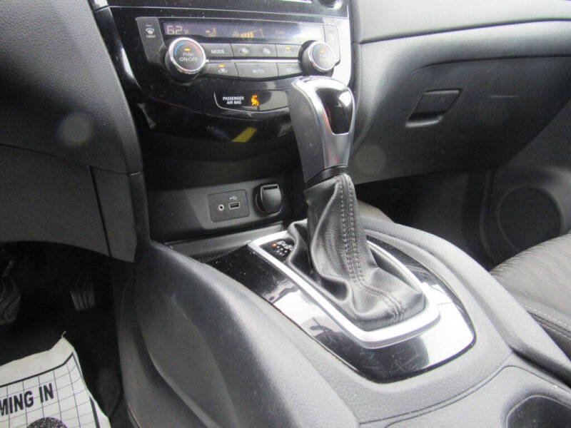 2018 Nissan Rogue S