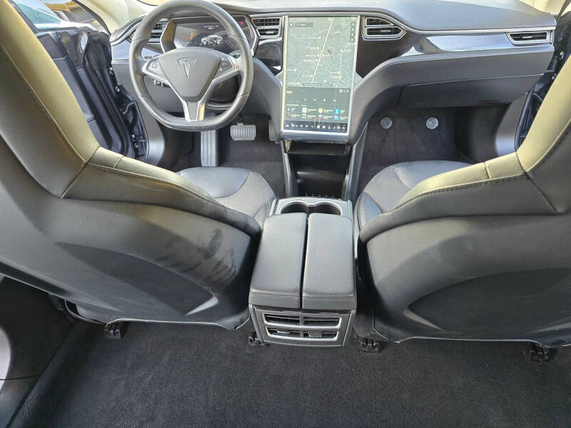 2015 Tesla Model S 70D