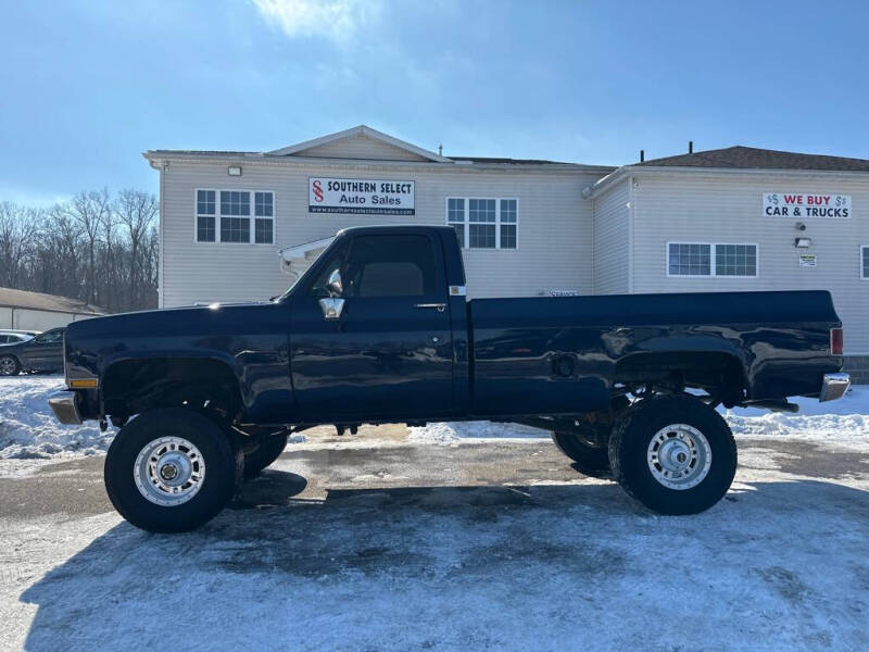 1986 Chevrolet C/K 20 Series for sale at SOUTHERN SELECT AUTO SALES in Medina OH