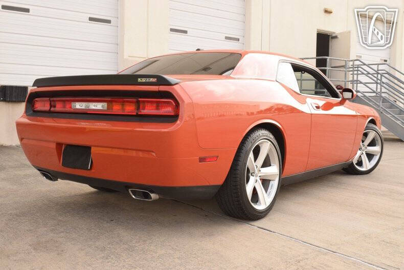 2008 Dodge Challenger SRT8