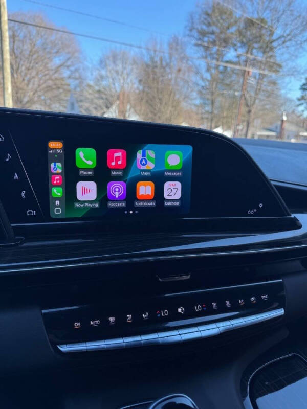 2022 Cadillac Escalade Premium Luxury