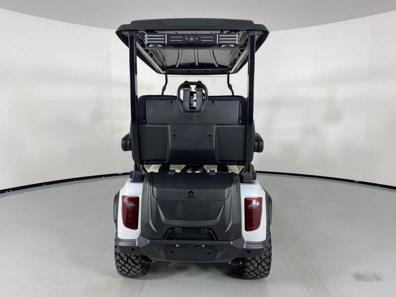 2025 Evolution MAVERICK 4 PLUS