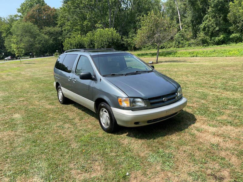 1999 Toyota Sienna