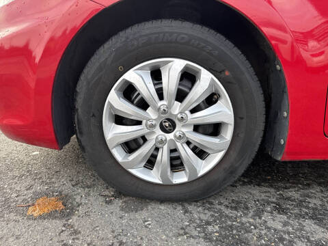 2012 Hyundai Accent GS