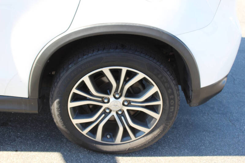 2016 Mitsubishi Outlander Sport 2.4 SE