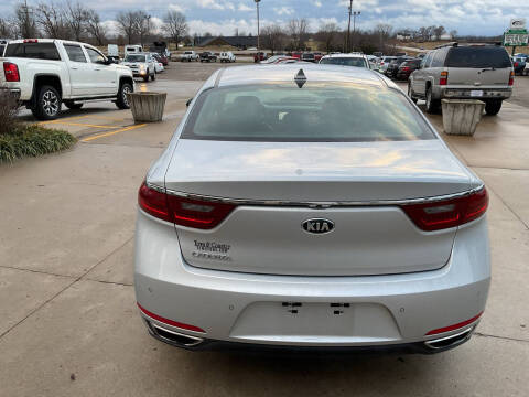 2017 Kia Cadenza Premium