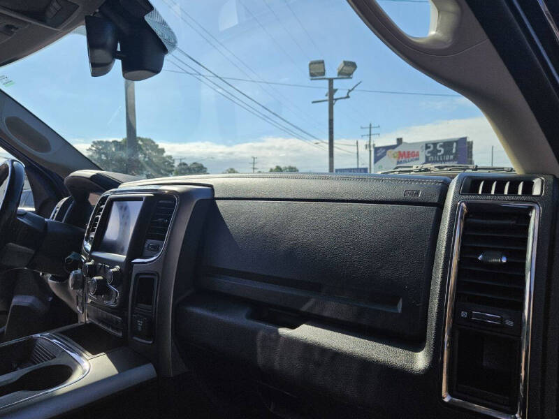 2016 RAM 1500 Sport