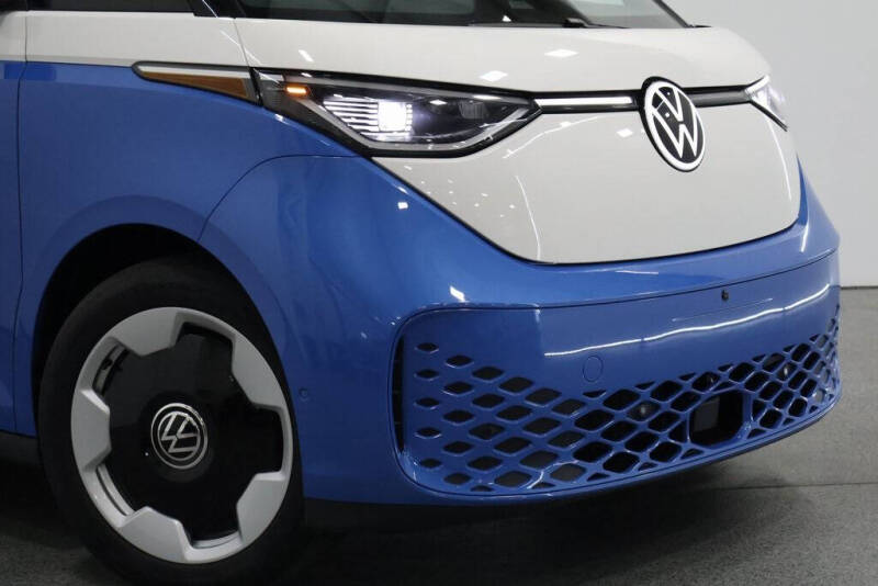 2025 Volkswagen ID. Buzz Pro S Plus 4Motion
