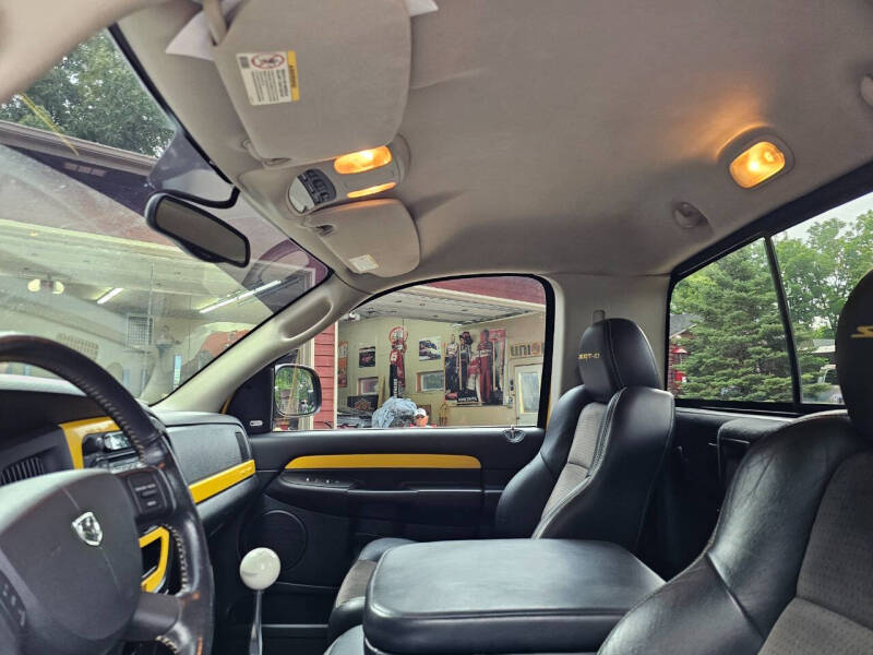 2005 Dodge Ram 1500 SRT-10
