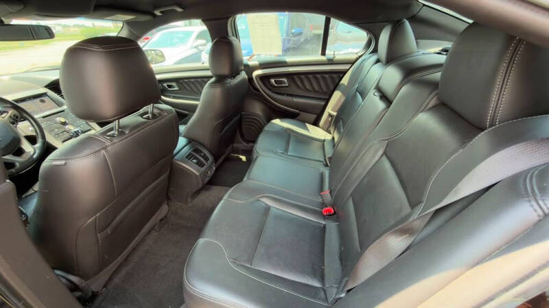 2017 Ford Taurus SEL