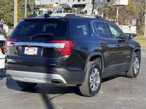2023 GMC Acadia SLT