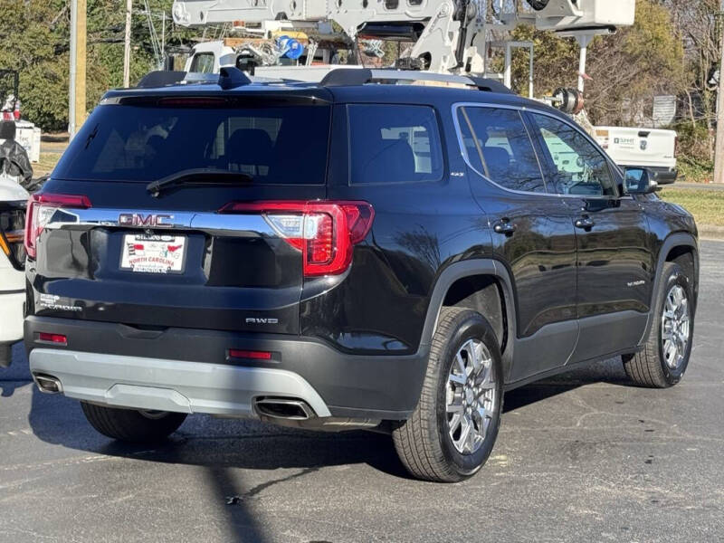 2023 GMC Acadia SLT