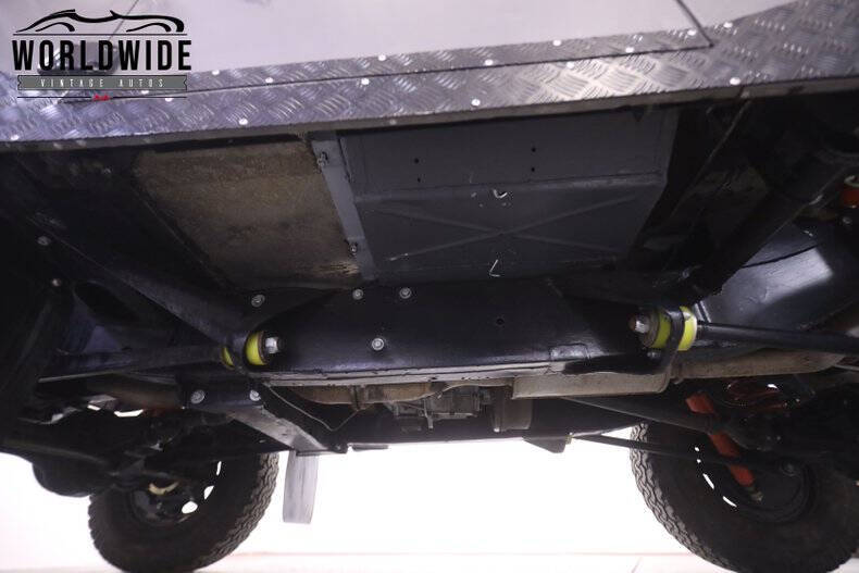 1984 Land Rover Defender