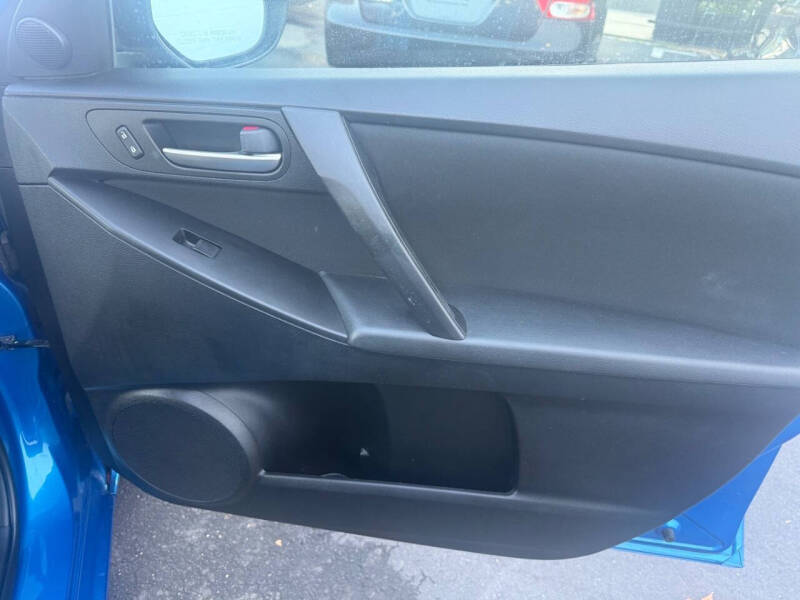 2012 Mazda MAZDA3 i Touring