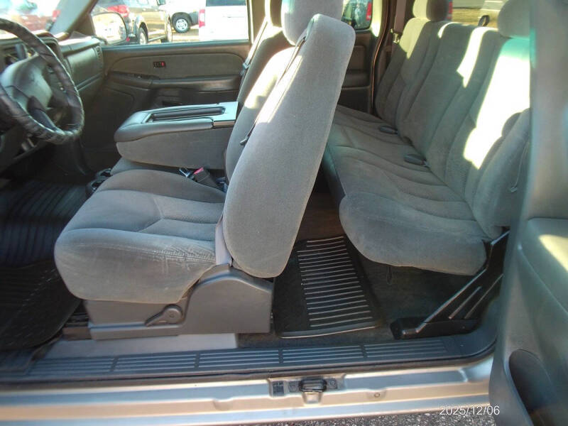 2003 Chevrolet Silverado 1500 LS