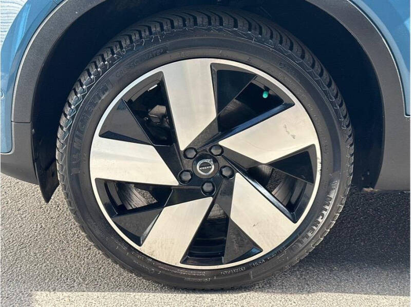 2022 Volvo C40 Recharge Pure Electric P8