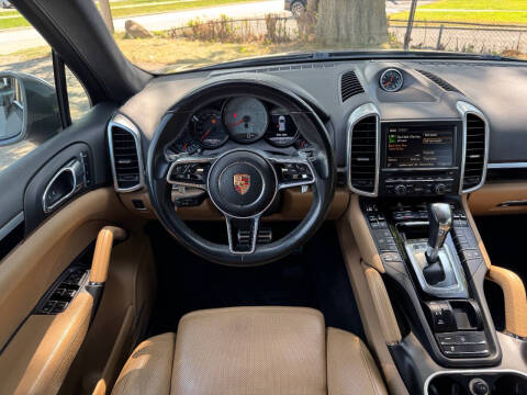 2015 Porsche Cayenne S