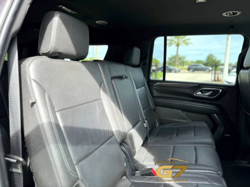 2023 Chevrolet Suburban LT