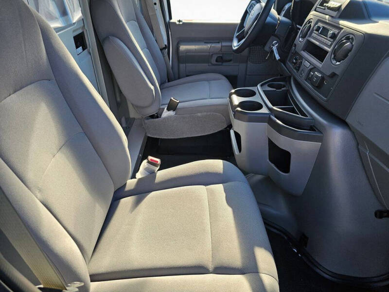 2025 Ford E-Series