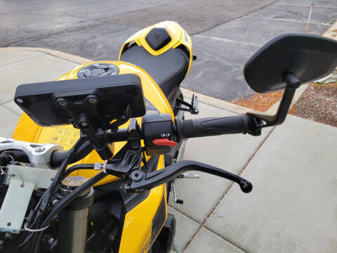 2025 Triumph Street Triple 765RS