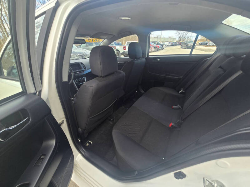 2017 Mitsubishi Lancer