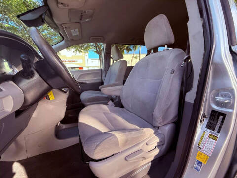 2020 Toyota Sienna L 7-Passenger