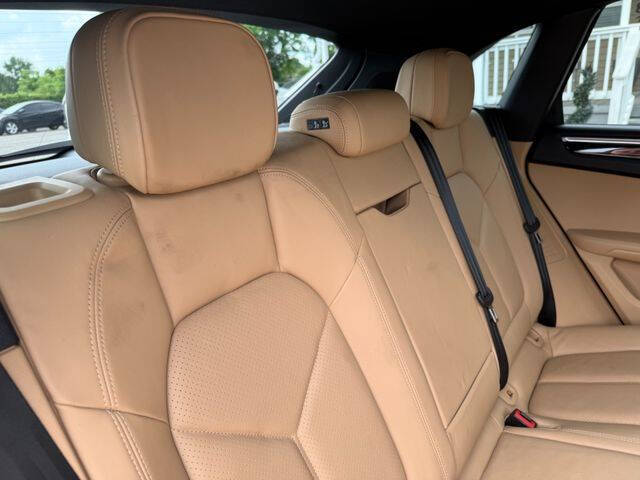 2017 Porsche Macan